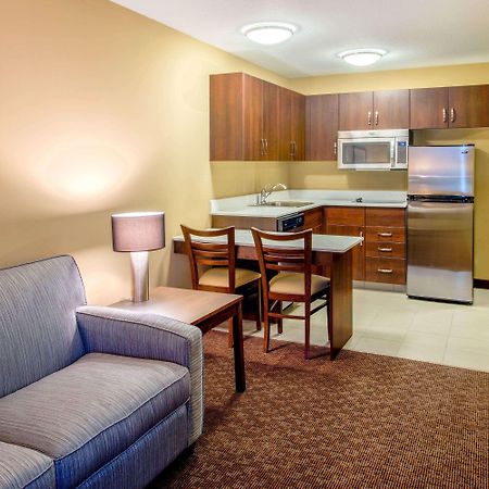 Microtel Inn & Suites By Wyndham Red Deer Εξωτερικό φωτογραφία