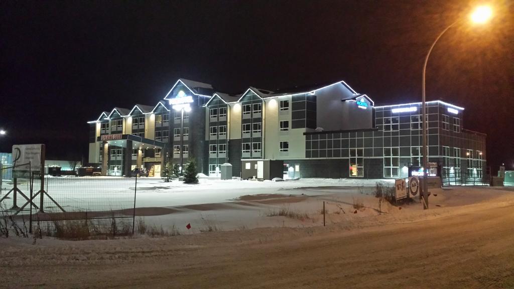 Microtel Inn & Suites By Wyndham Red Deer Εξωτερικό φωτογραφία